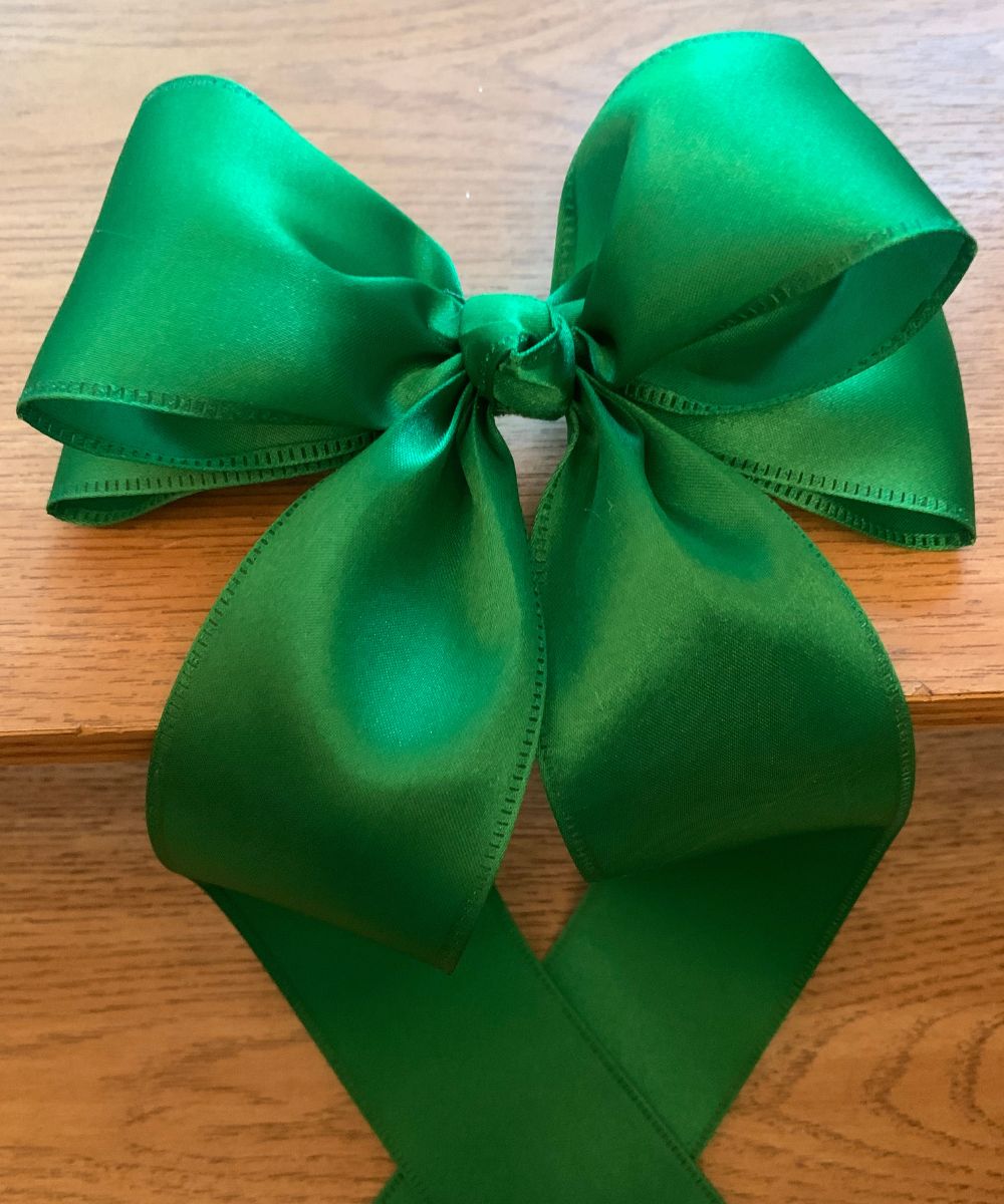 Elegant Satin Hair Bow - Handcrafted Ribbon Bow for All Occasions