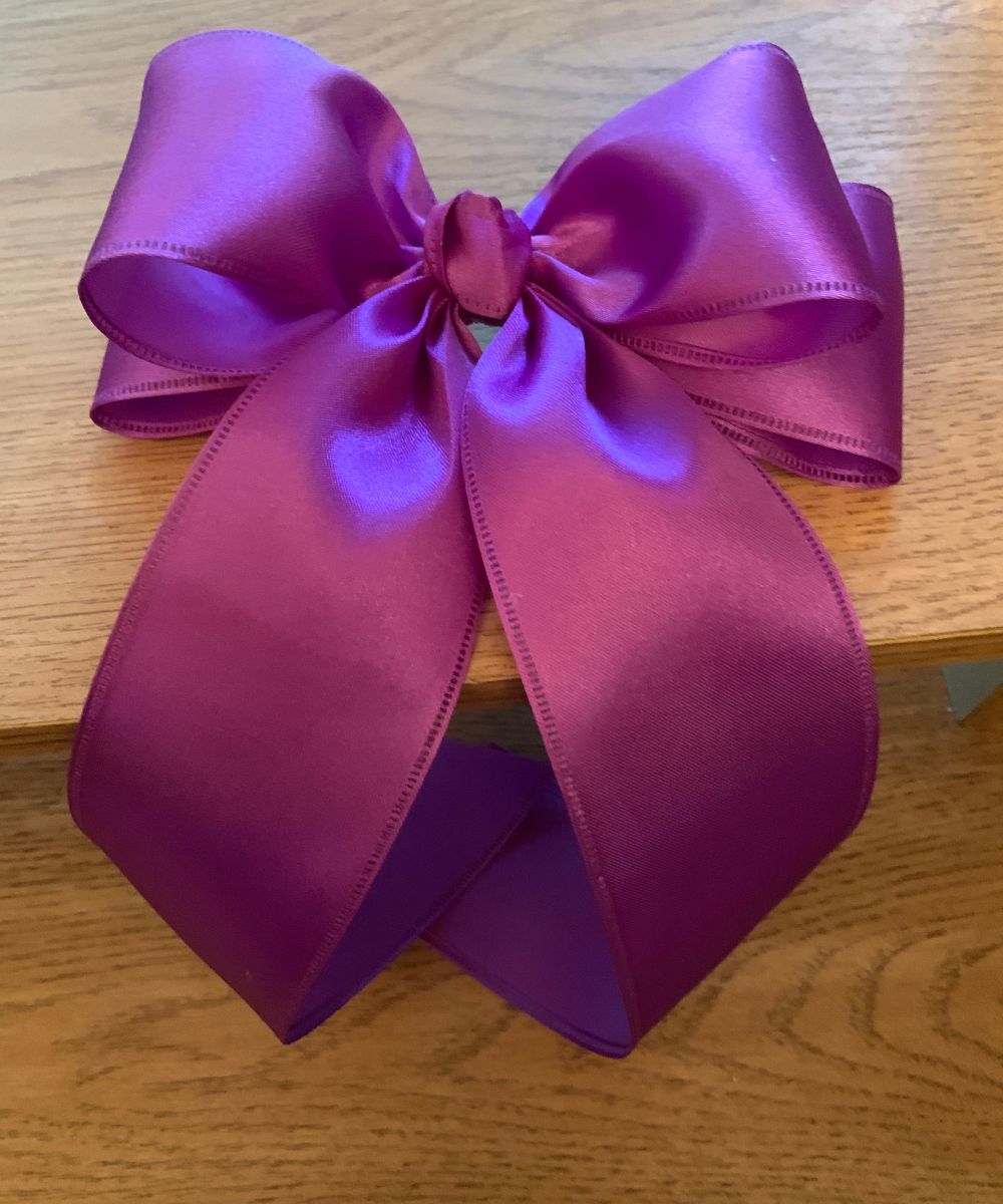 Elegant Satin Hair Bow - Handcrafted Ribbon Bow for All Occasions